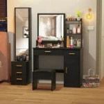 أسود