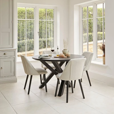 Vero Round Dining Table – Natural Wood