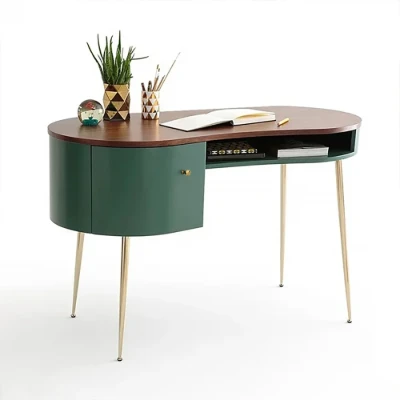 Soleil Curved Desk - Natural wood.